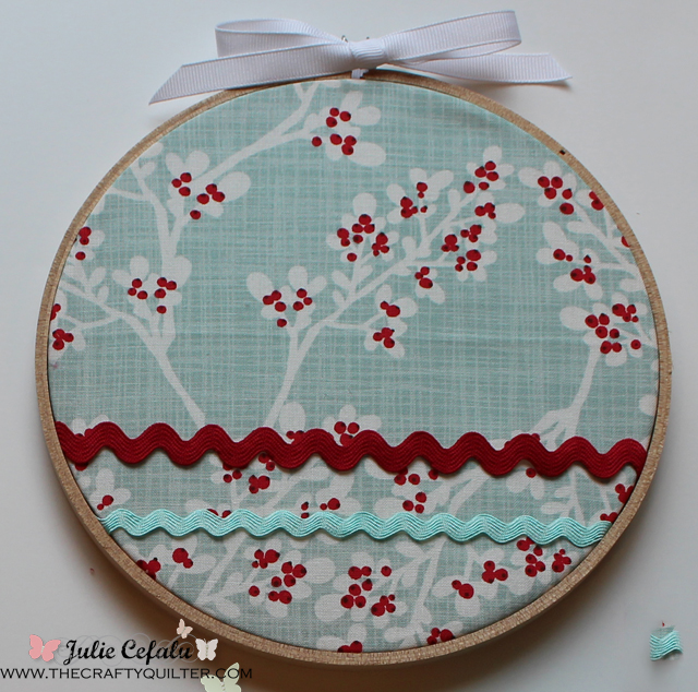 decorating w/ embroidery hoops