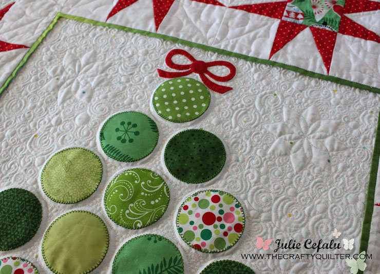 Christmas Tree Wall Hanging Tutorial @ The Crafty Quilter