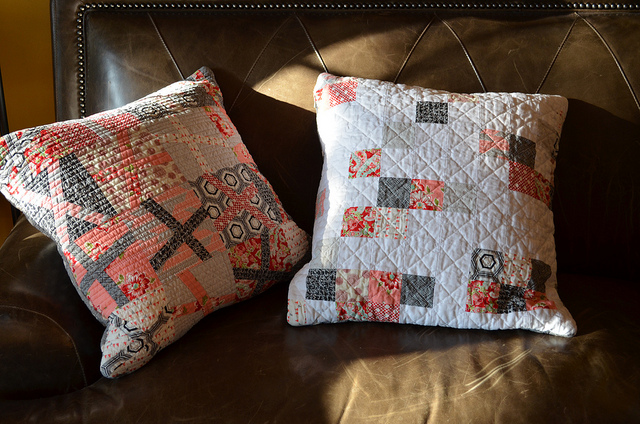 Spring Pillows Tutorial @ She Can Quilt