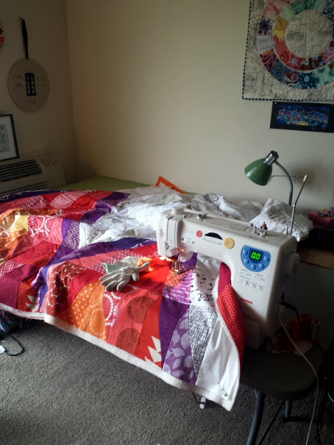Top 10 Tips for Quilting a Large Quilt on Your Sewing Machine @ Quilty Habit