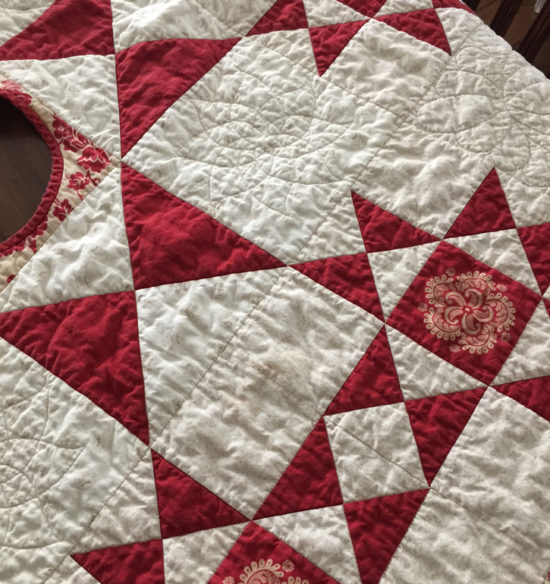 Bleeding quilt and how I fixed it with Dawn dish soap @ The Crafty Quilter