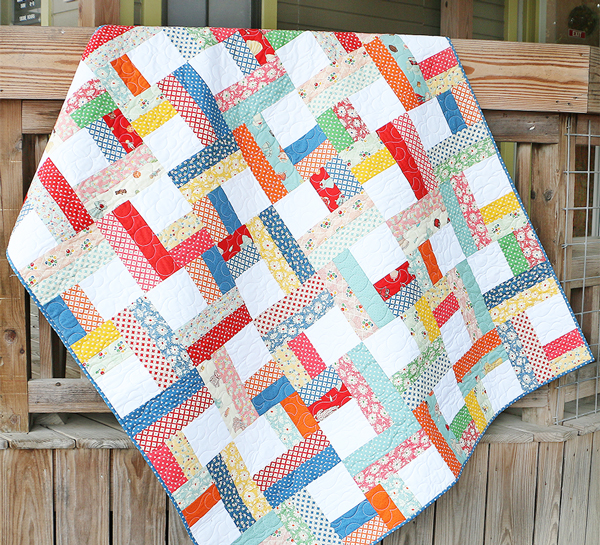 Jelly Roll Twist, a free pattern, from Fat Quarter Shop's Jolly Jabber Blog.  Featured on Sew Thankful Sunday @ The Crafty Quilter