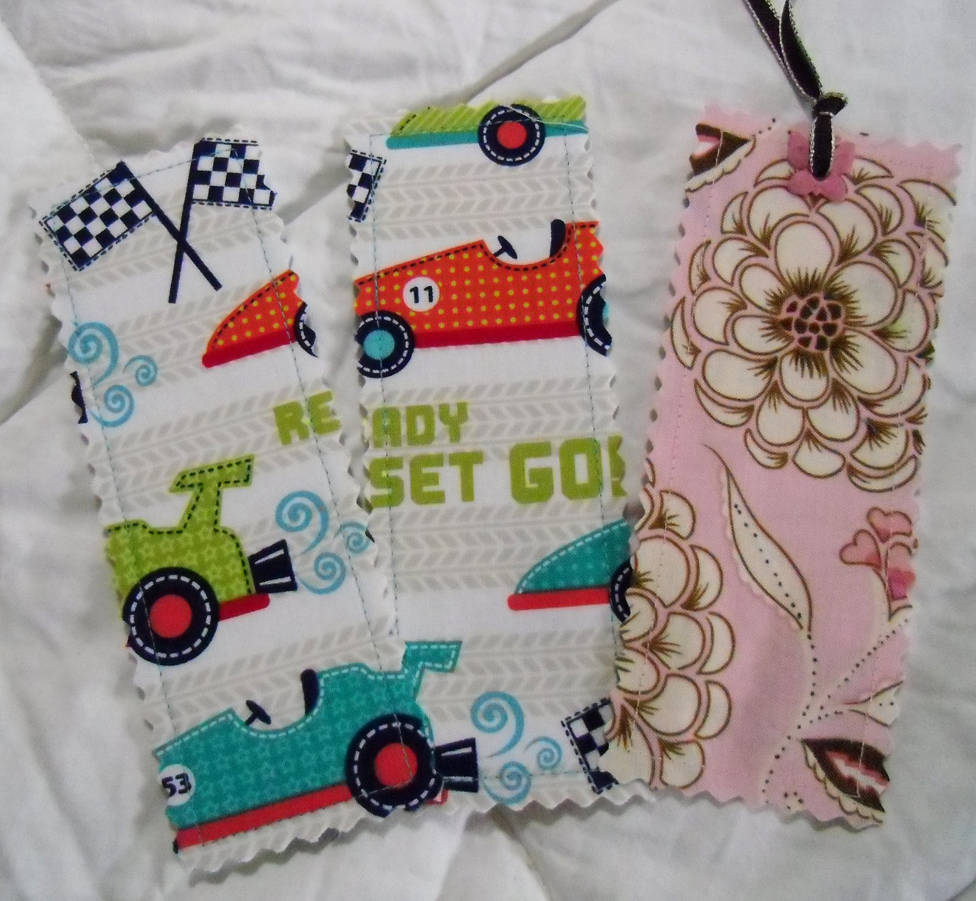 Threading My Way: Travel Storage Bags - made from a Pillowcase