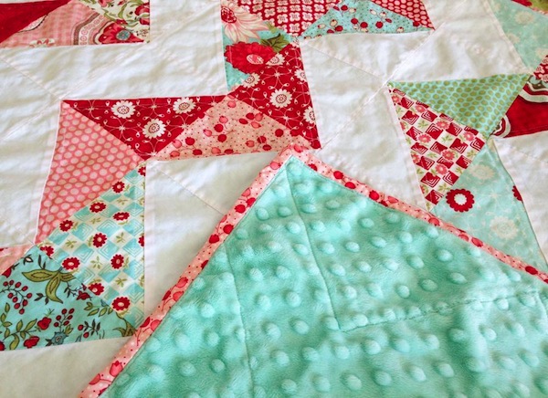 Minky-Chevron-Baby-Quilt-Craftsy