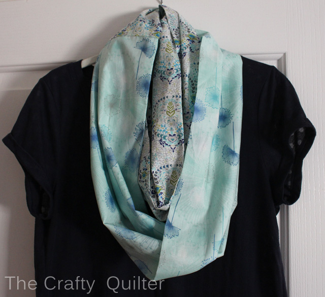 The Dual Scarf Tutorial - The Crafty Quilter