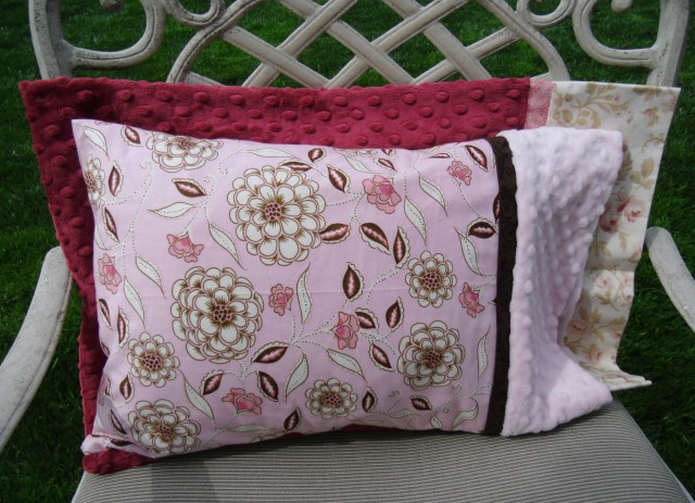 Travel-size Pillow Case Pattern by Julie Cefalu