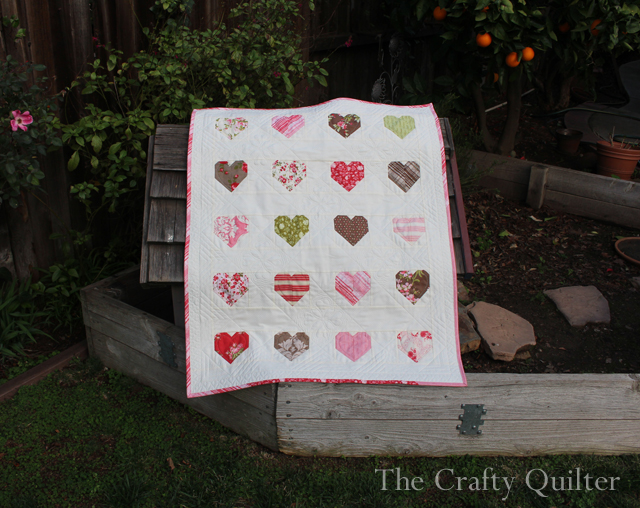 Simple Heart Quilt made by Julie Cefalu, @The Crafty Quilter