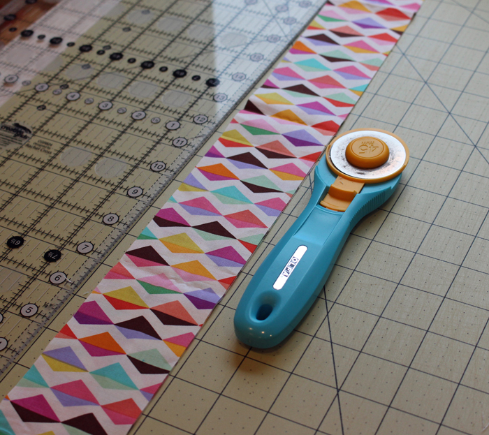 Fabric Covered Bead Necklace Tutorial @ The Crafty Quilter