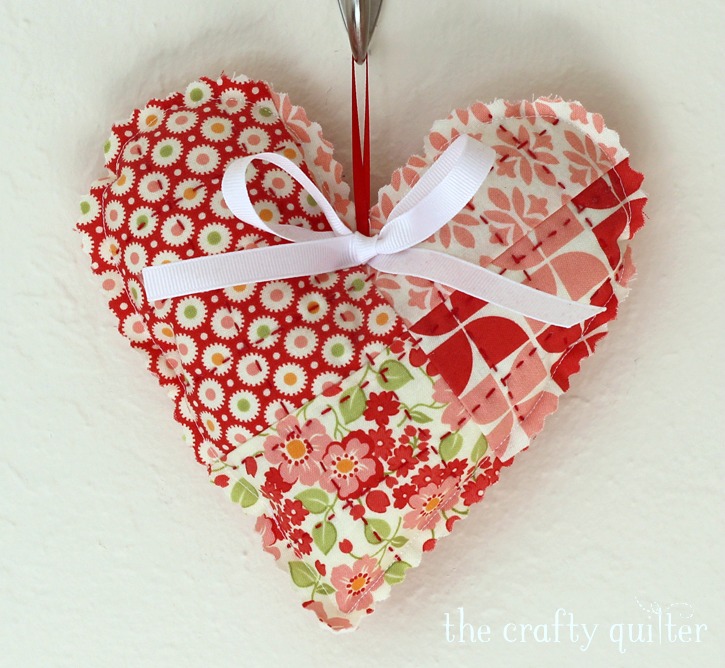 Quilted heart tutorial - The Crafty Quilter