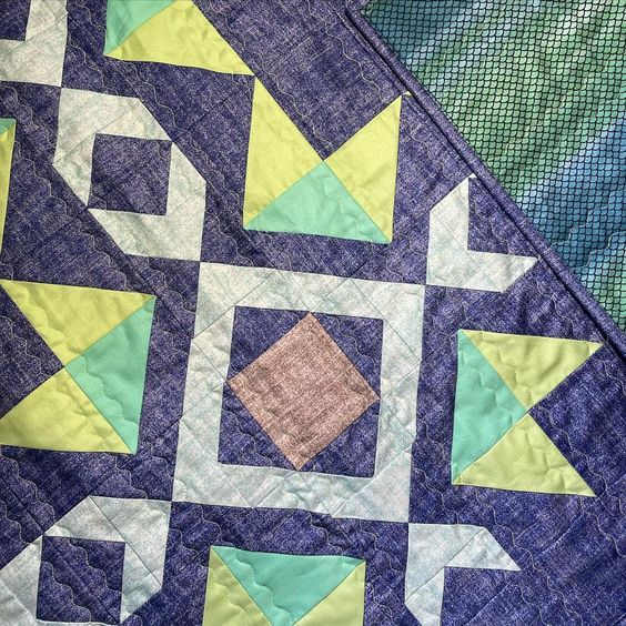 Arrow Stone Quilt made by Beanie @Beanster the Seamster