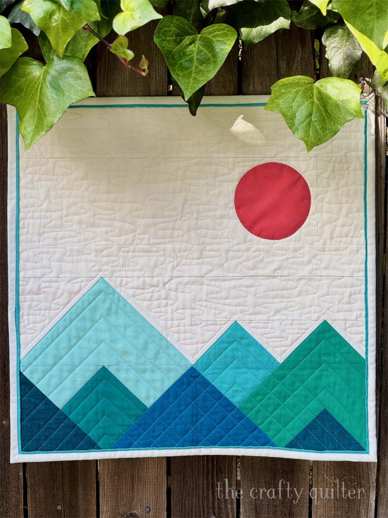 Teton Wall Hanging made by Julie Cefalu. Pattern by Amber Elliot